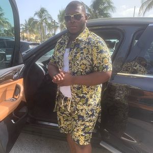 Meet your Posher, Bossman